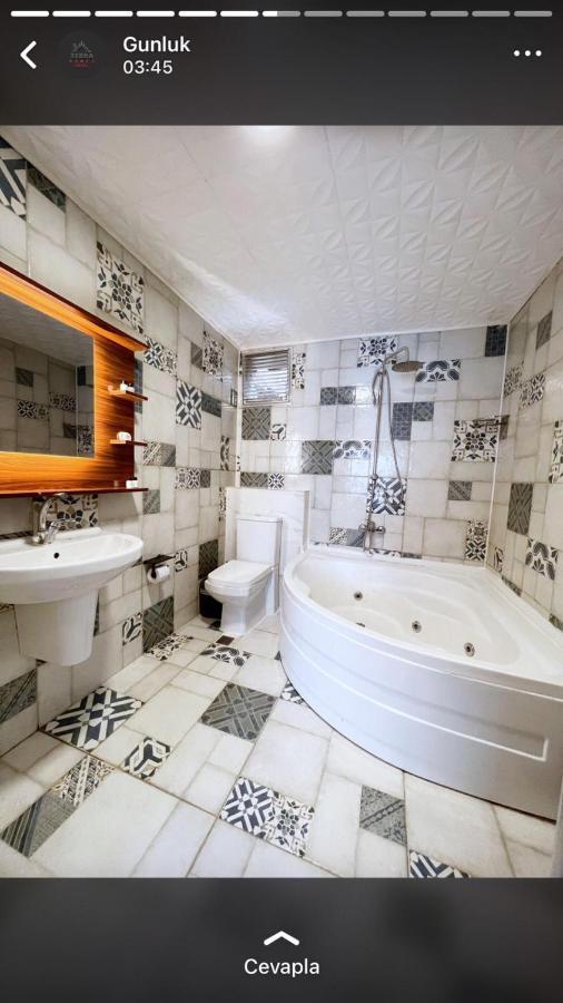 Zebra Hotel Alsancak Esmirna Exterior foto