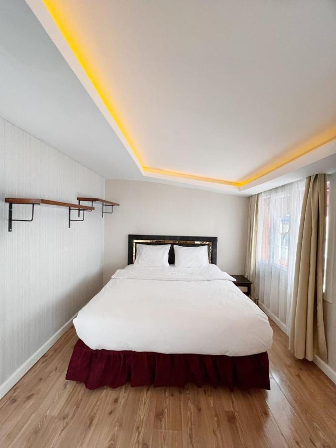 Zebra Hotel Alsancak Esmirna Exterior foto
